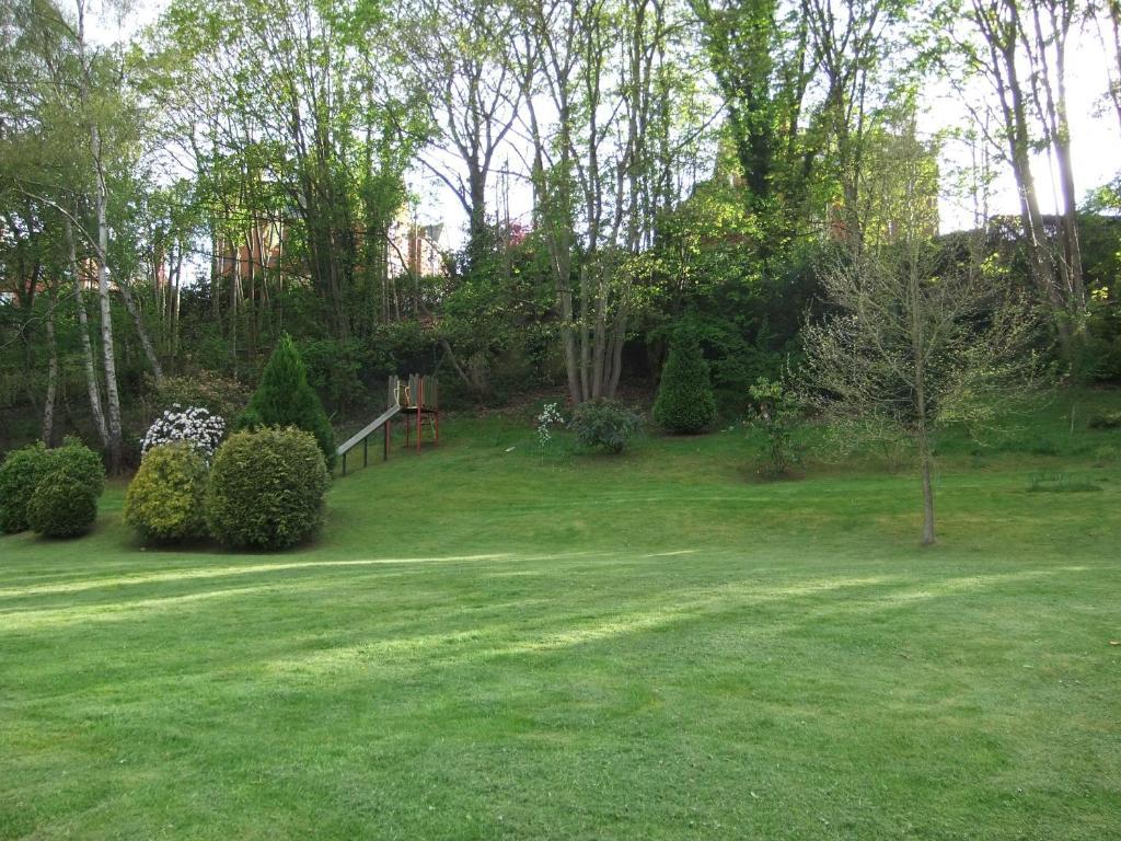 The Royal Standard Guest House Virginia Water Extérieur photo