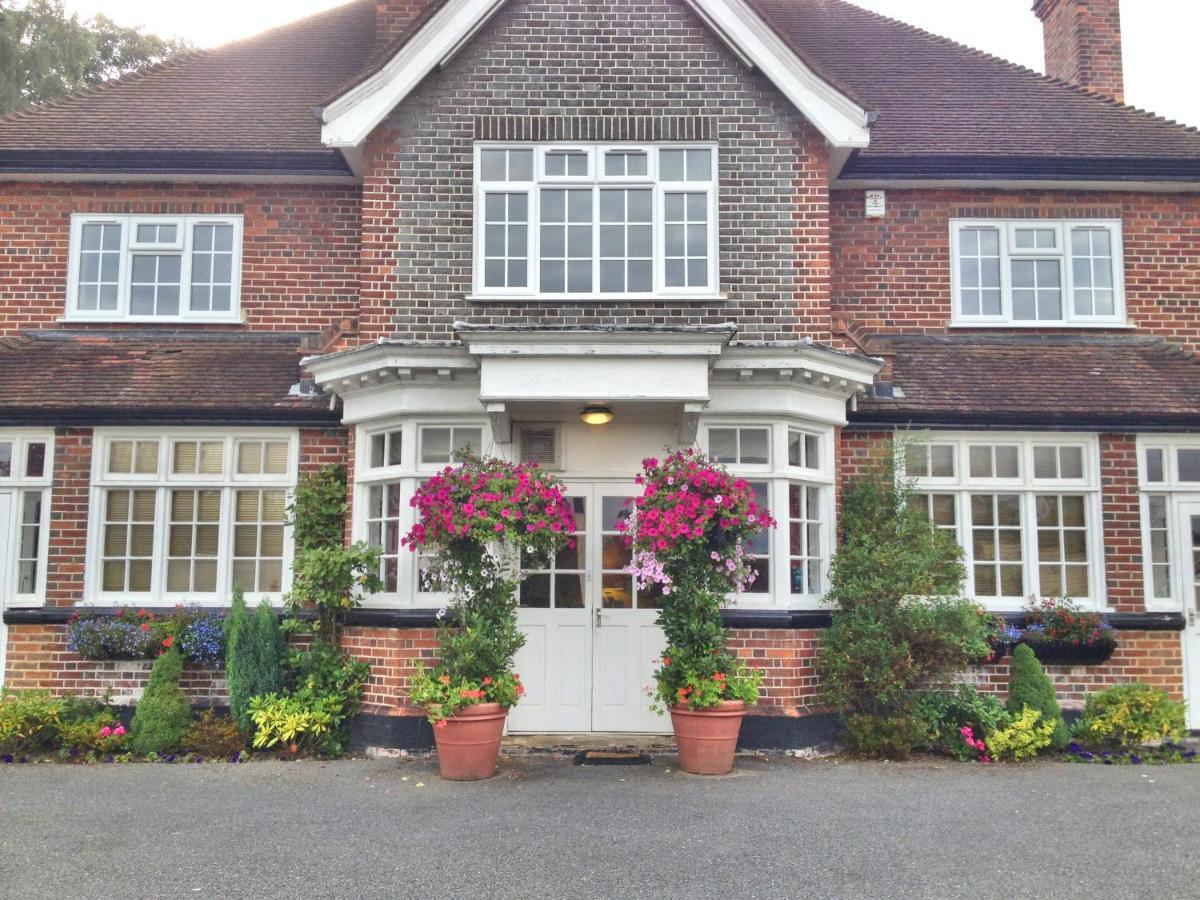 The Royal Standard Guest House Virginia Water Extérieur photo